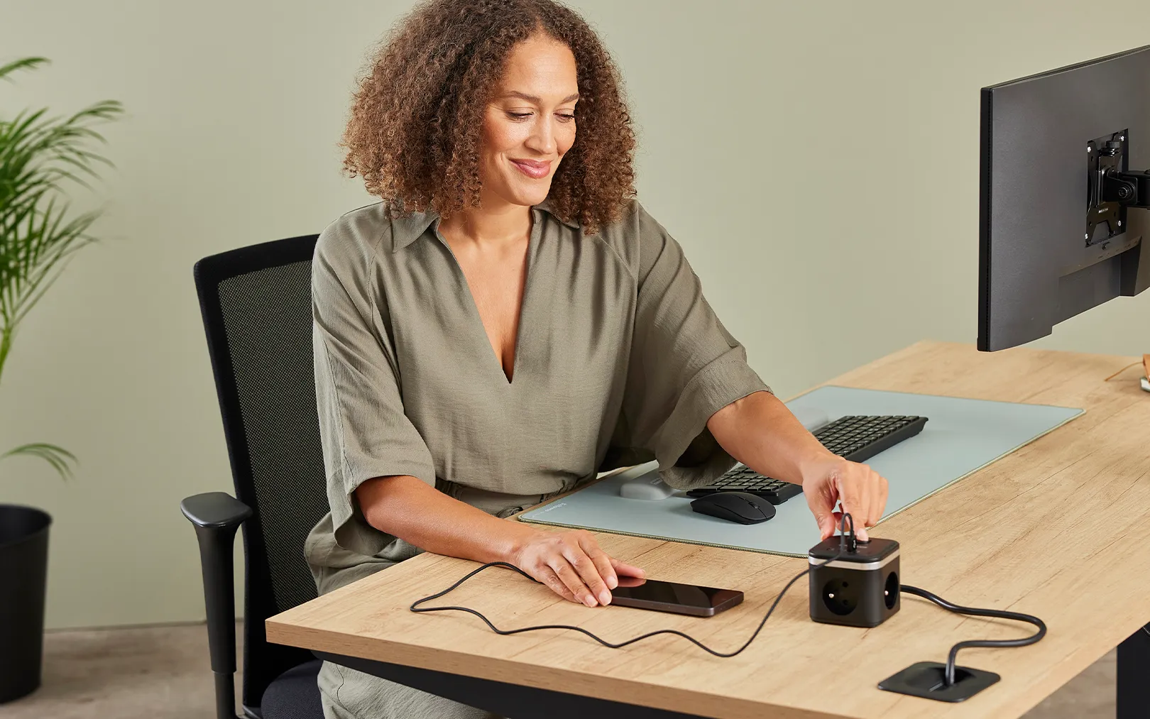 Elettrificazione da scrivania