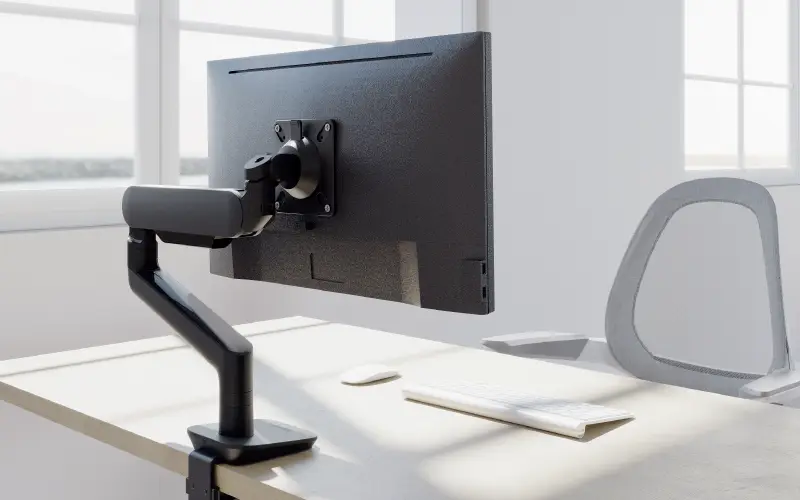 Single monitor arm