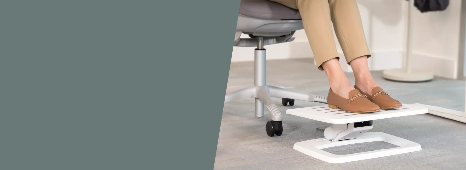 Zapobieganie przeciążeniom w pracy: Podnóżki a ergonomia