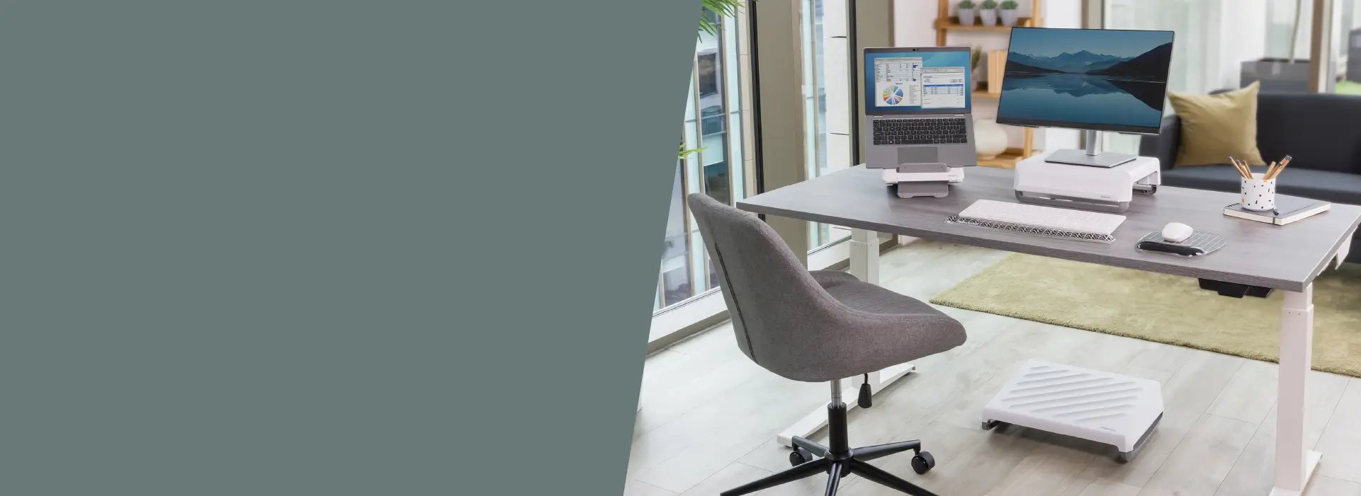 Ergonomic desk set up