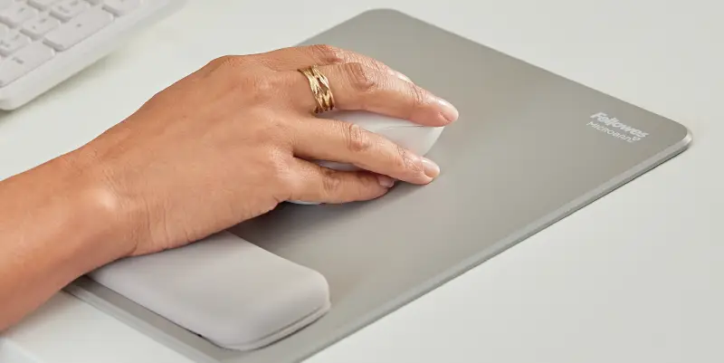 Mousepad wrist rest